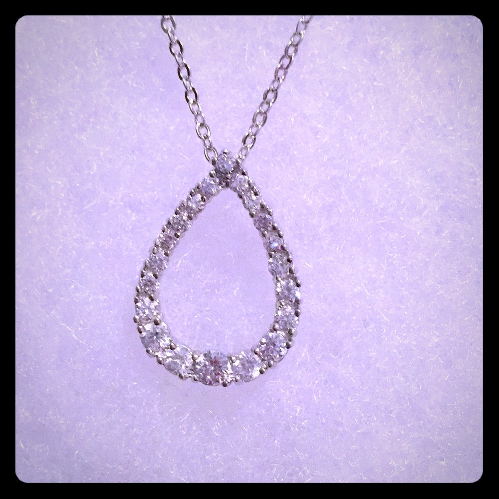 Women’s necklace